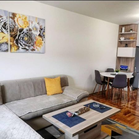 S&D Apartman Lukavica 外观 照片