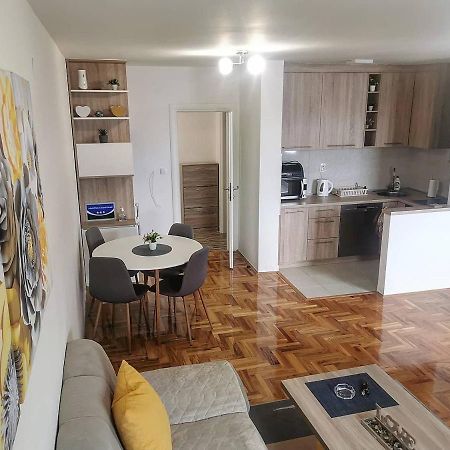S&D Apartman Lukavica 外观 照片